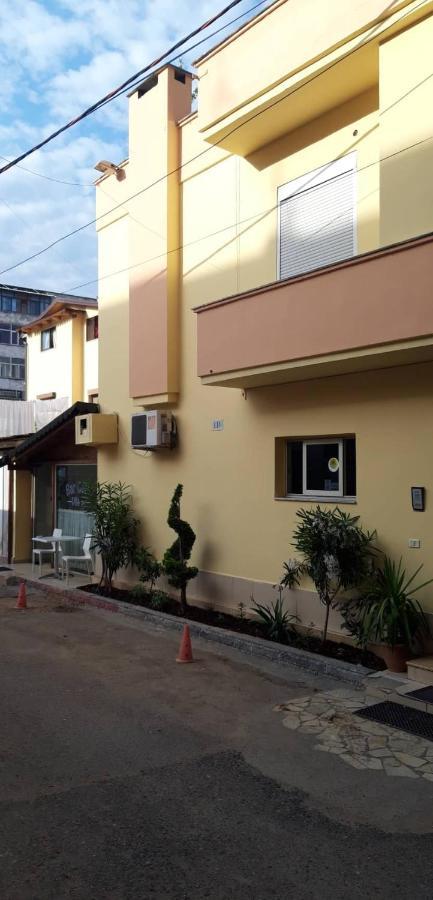 Vila 57 Hotel Tiranë Eksteriør bilde
